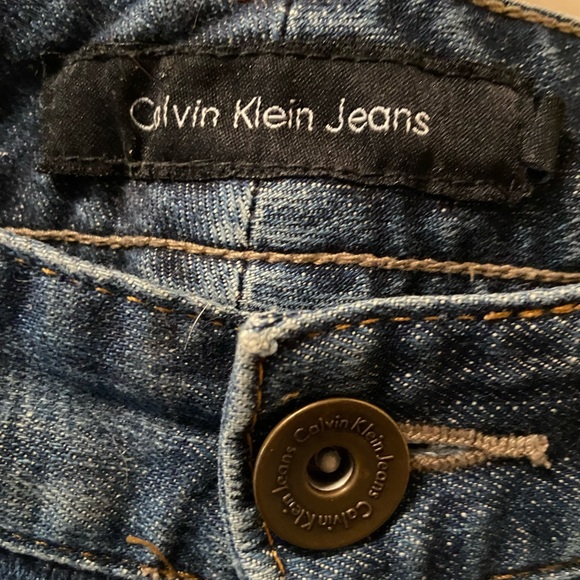 Calvin Klein lean bootcut jeans - size 4 - Picture 2 of 7